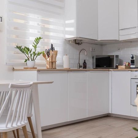 Amazing apartment in Huertas Madrid Bagian luar foto